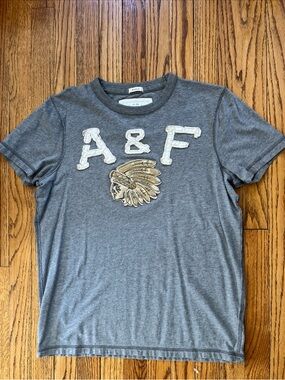 Abercrombie & Fitch Muscle Tee Men’s L Gray A&F Warrior Lodge Indian Head Y2K